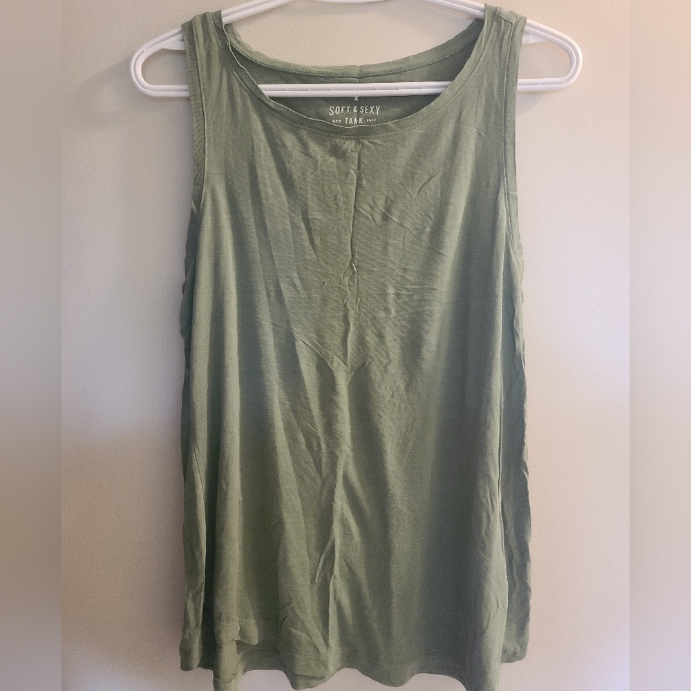 🦄 AEO Soft + Sexy Long Green Tank Top